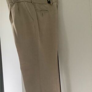 Dockers Men's Straight Cuffed Pleated Linens in Khaki Tan